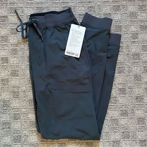 BNWT Lululemon ABC Jogger Skinny - Sz L